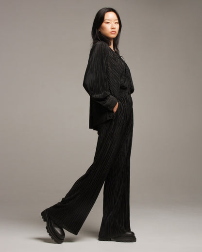 Folded Black Relaxed Trouser