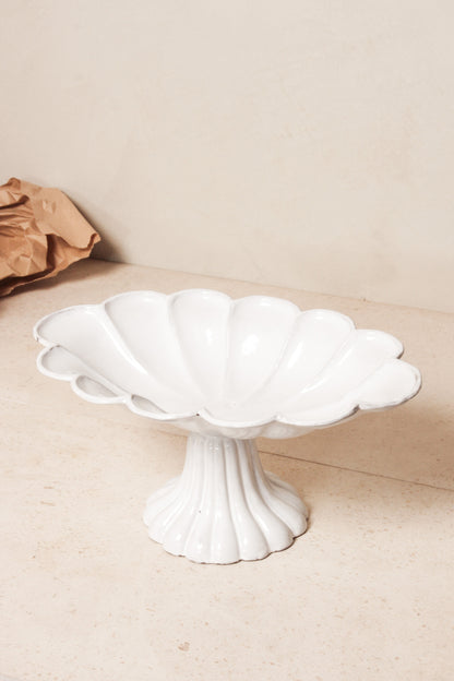 Victoria Dish on Stand