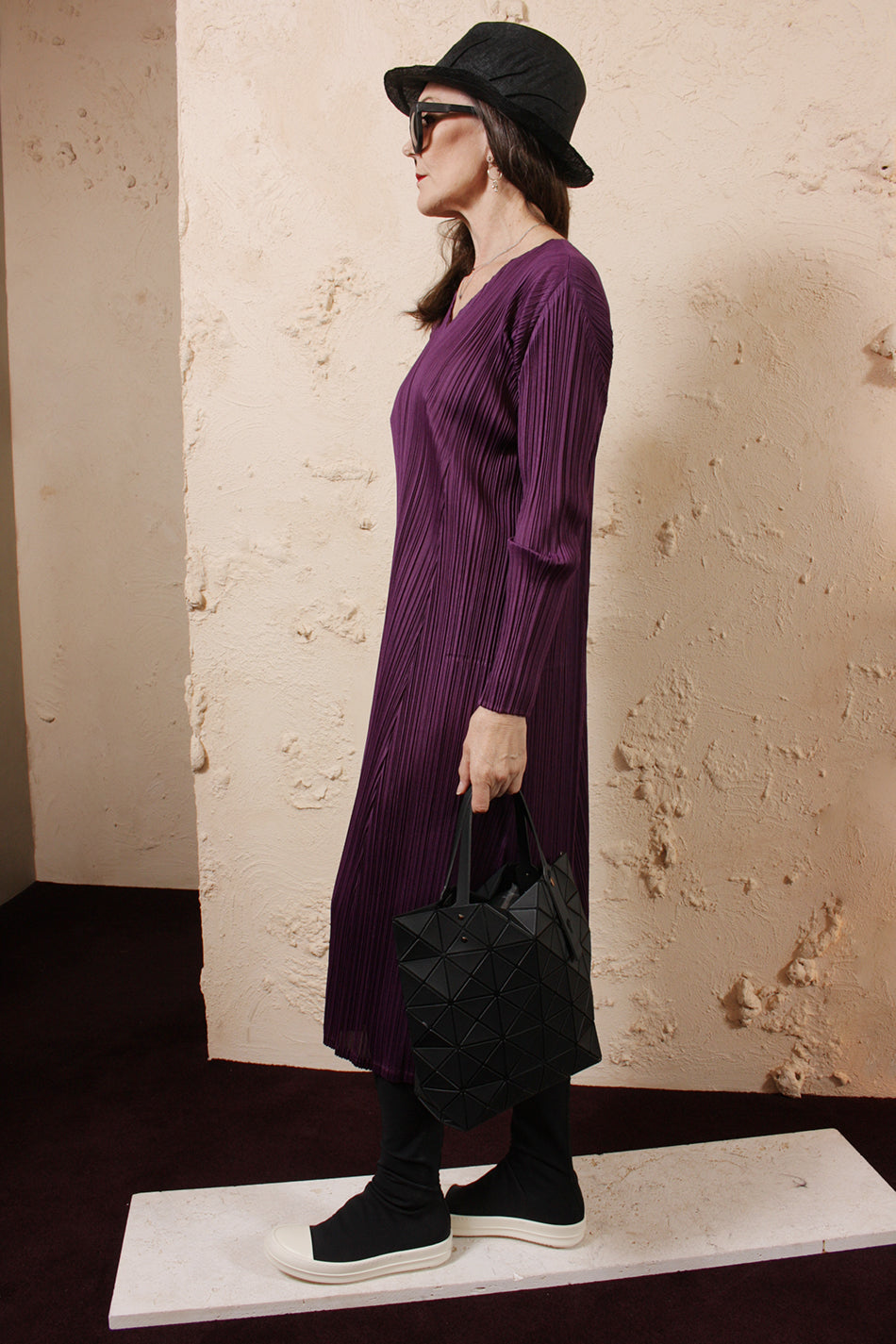 Medium Textured Tote Black