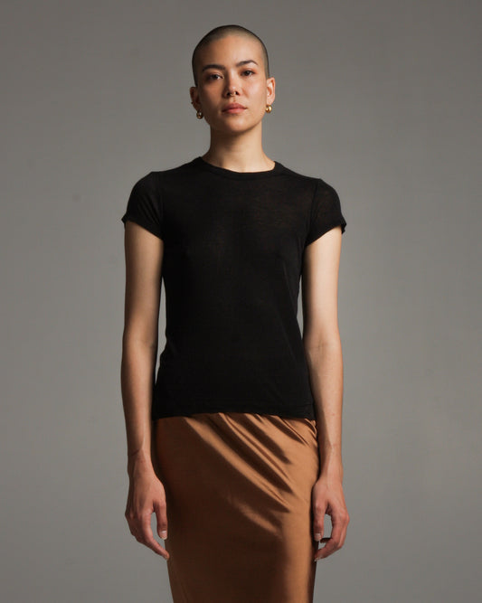 Black Cropped Level Tee