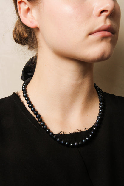 Black Pearls and Dupioni Silk Necklace