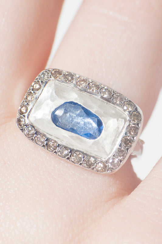Lotta Blue Sapphire Ring