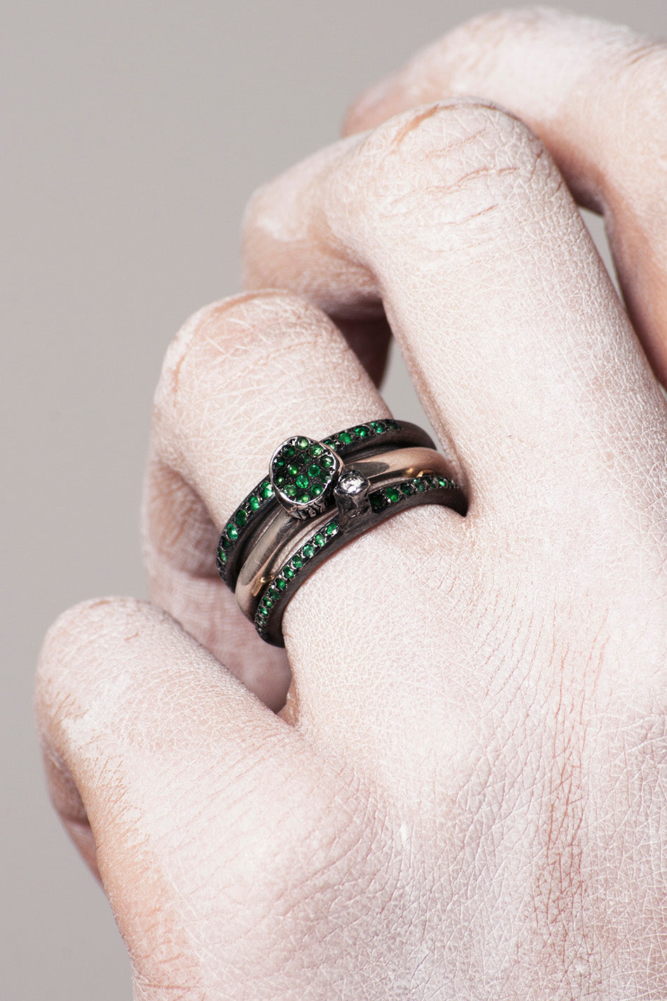 Hata Emerald Diamond Ring