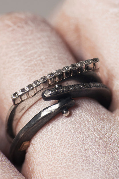 Sayuri Grey Diamond Ring