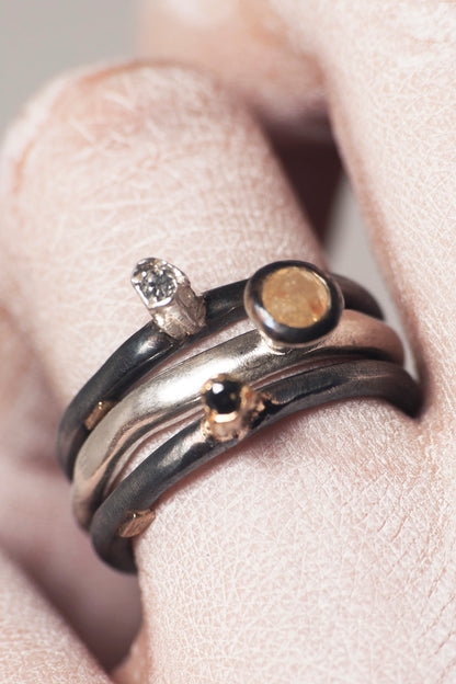 Hata Icy Grey Diamond Ring